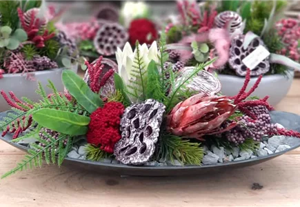 Grabpflanzen & -gestecke