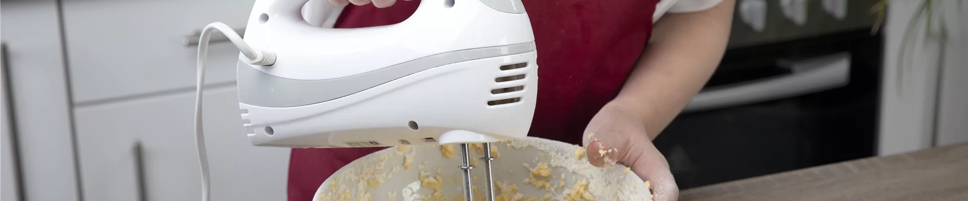 Pflaumenkuchen - Zutaten rühren