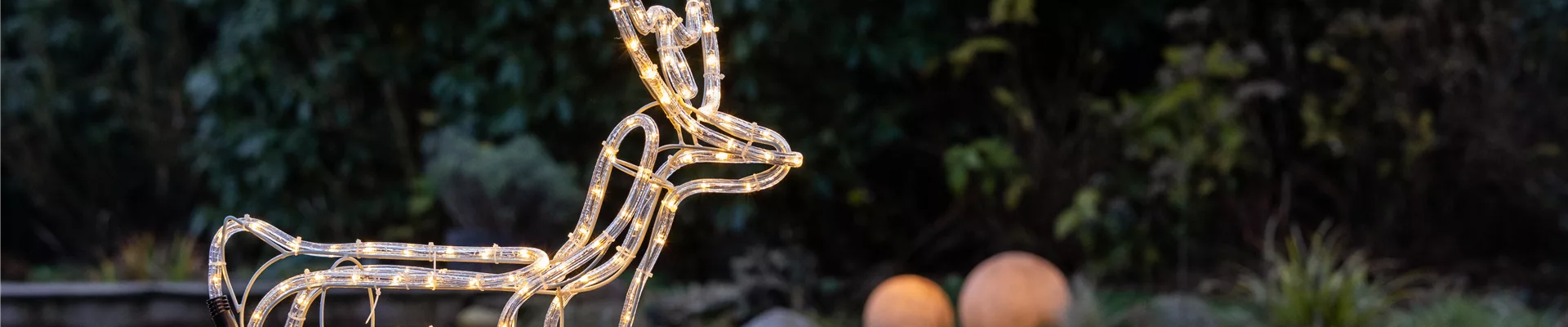 Lichter im Garten - Elch aus Lichtschlauch
